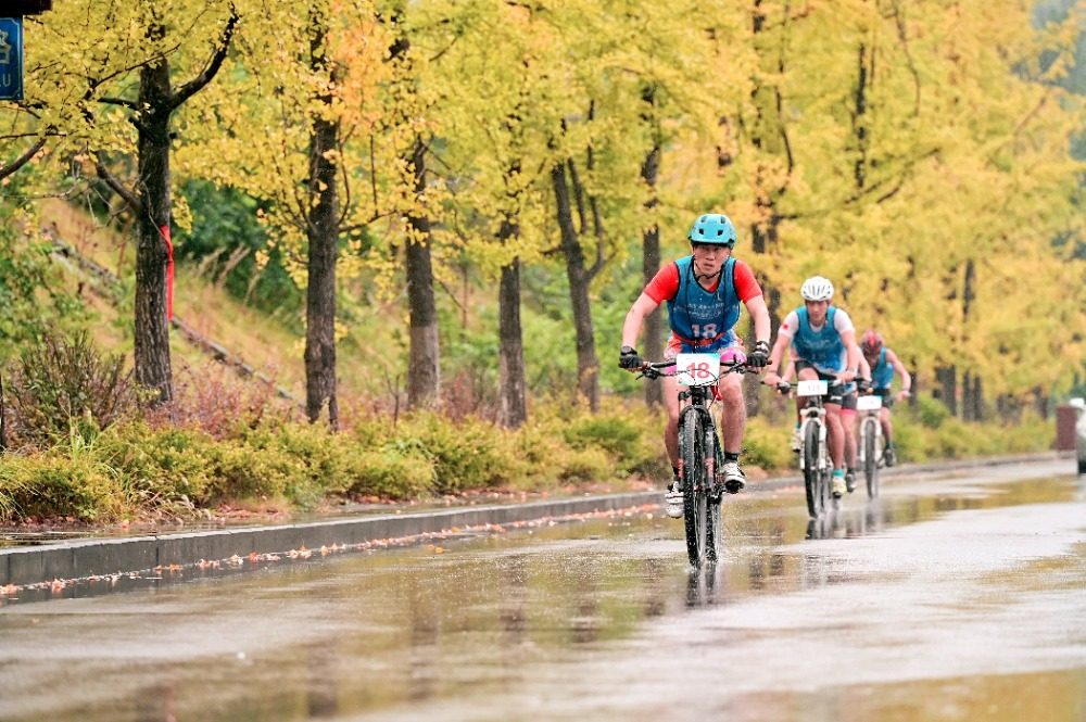 年武隆户外, 队伍中, 模最大 年武隆户外, 队伍中, 模最大
