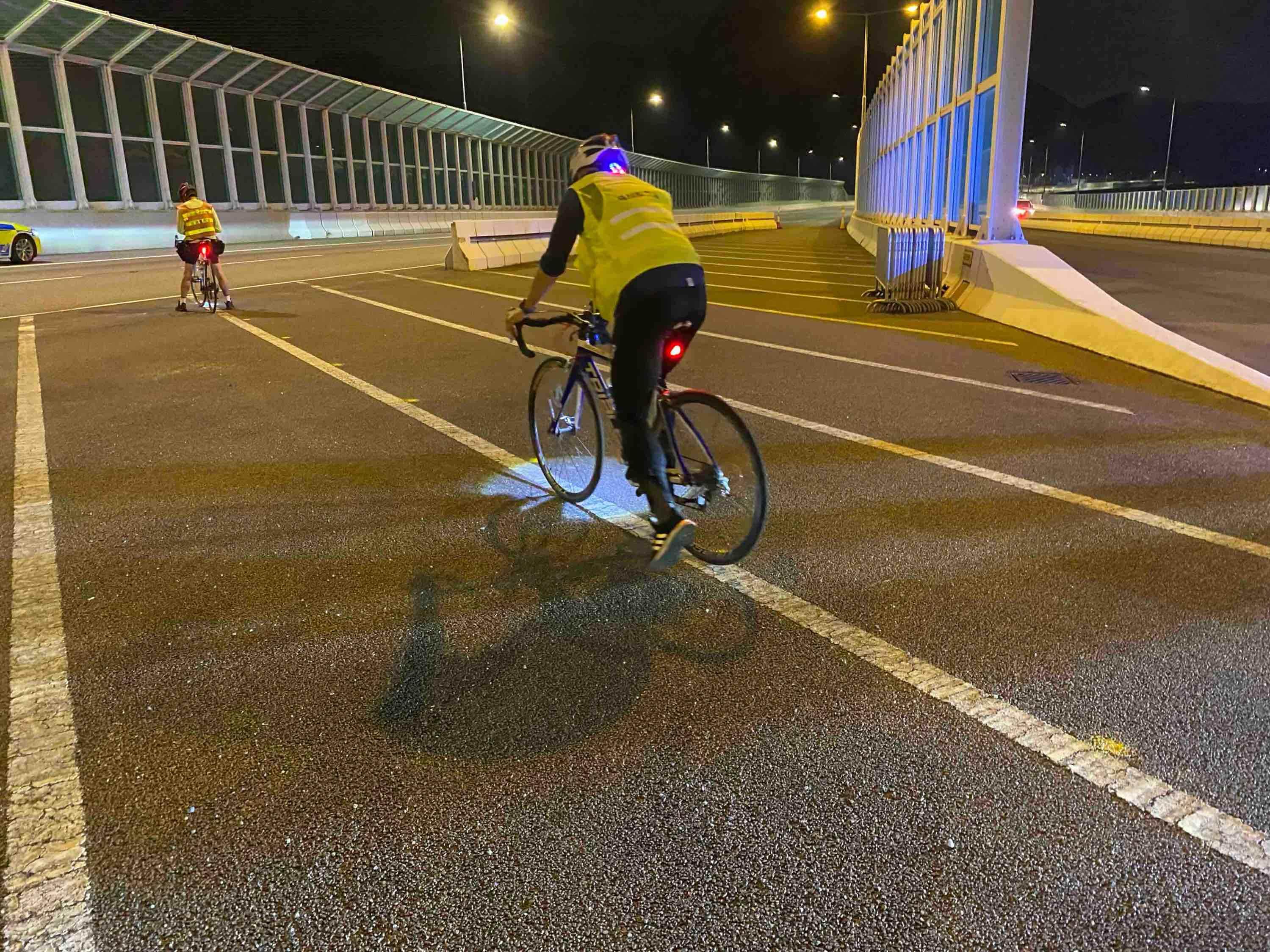 楼林立的都, 专家工作组, 开展全路线 楼林立的都, 专家工作组, 开展全路线